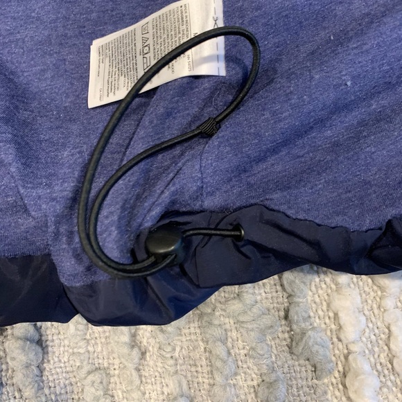 Gap Faux Down Vest - Picture 5 of 7